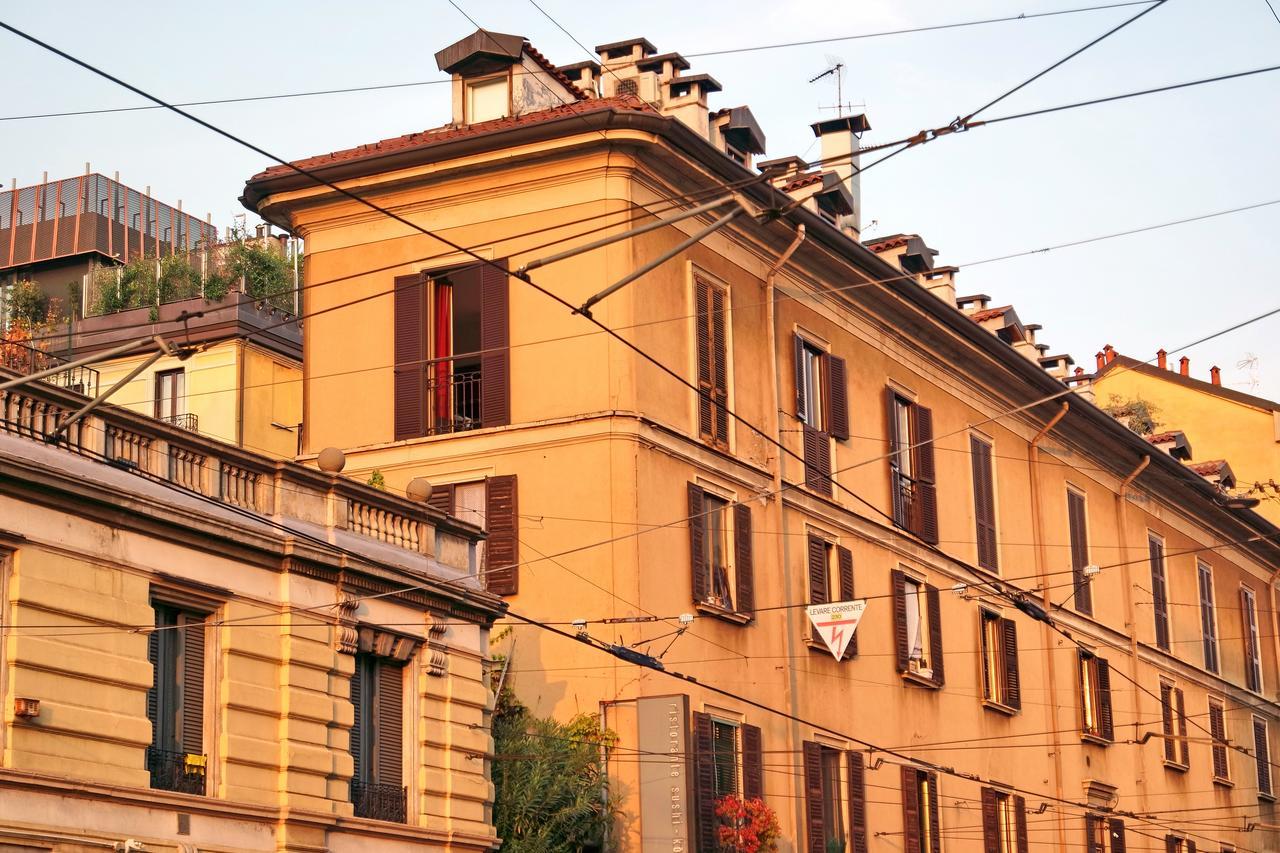 Bnbutler - Col Di Lana - Navigli Apartment - Darsena ميلان المظهر الخارجي الصورة