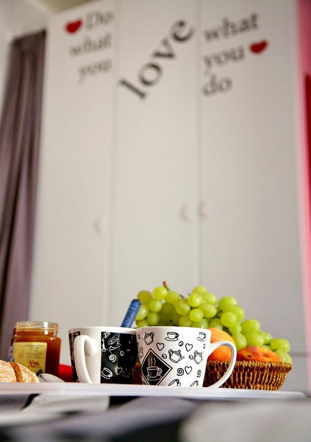 Bnbutler - Col Di Lana - Navigli Apartment - Darsena ميلان المظهر الخارجي الصورة